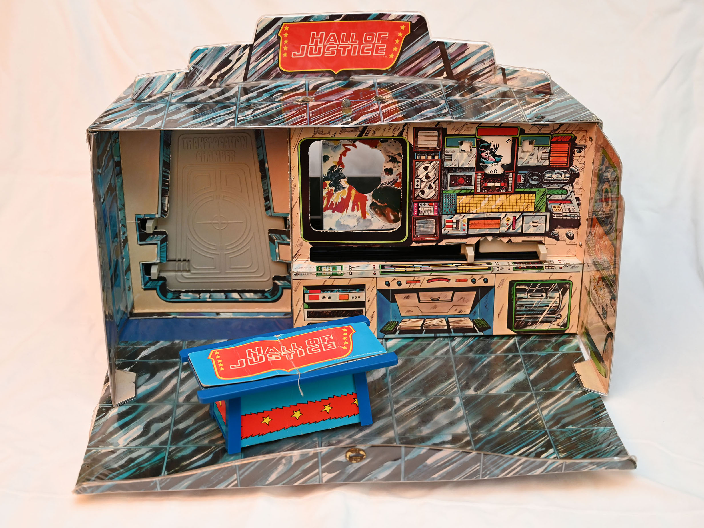 Mego Hall of Justice - Set