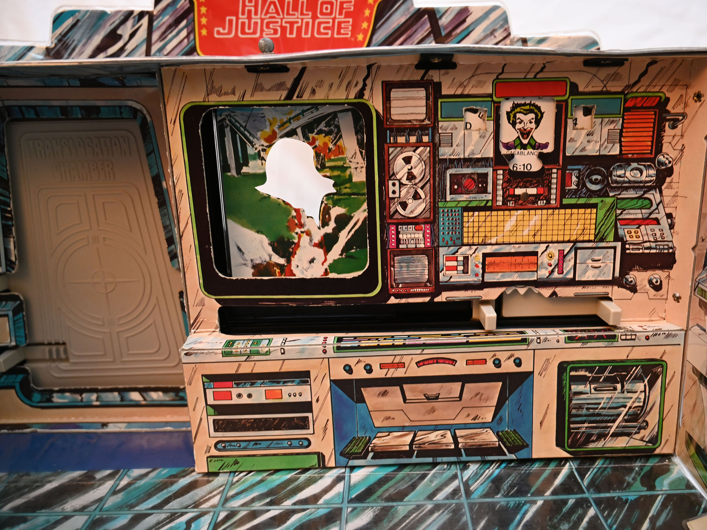 Mego Hall of Justice - Viewscreen Detail